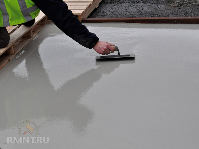 Преимущества и недостатки цементно-песчаной стяжки пола