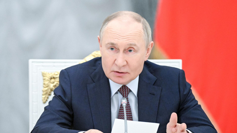 Акции девелоперов перешли к росту после поручений Путина