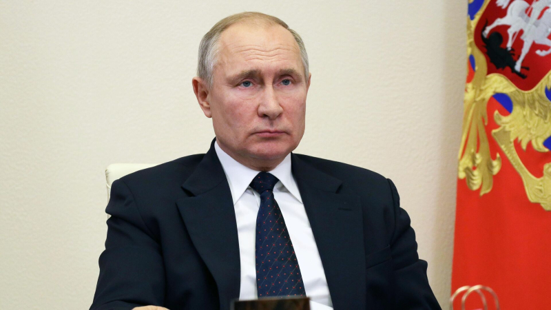Бречалов пригласил Путина посетить суперсовременный центр единоборств